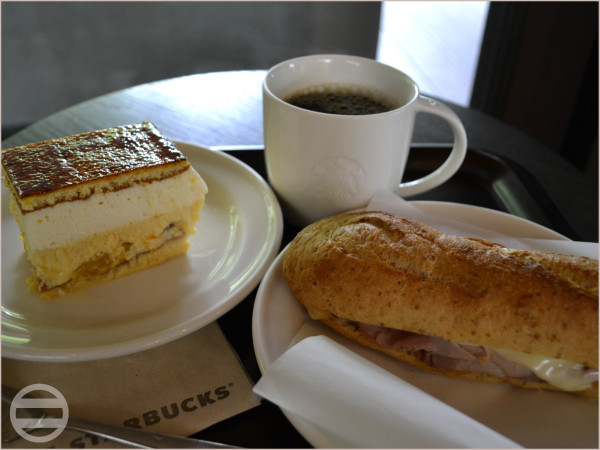 スタバでブランチ