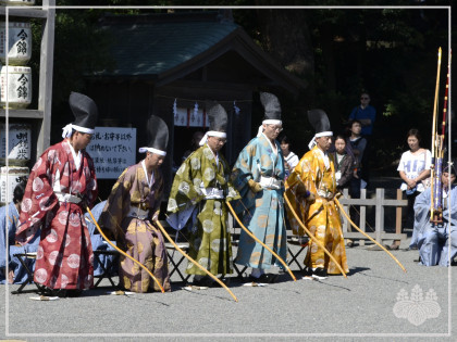 鶴岡八幡宮で弓術