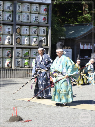 鶴岡八幡宮で弓術